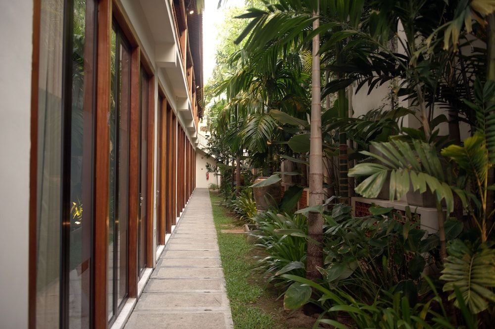 undefined Muntri Grove 7