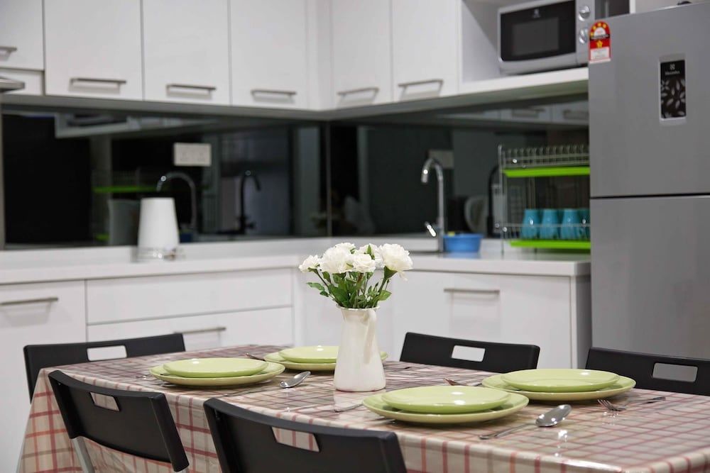 undefined Summer Suites Vacation Home 5