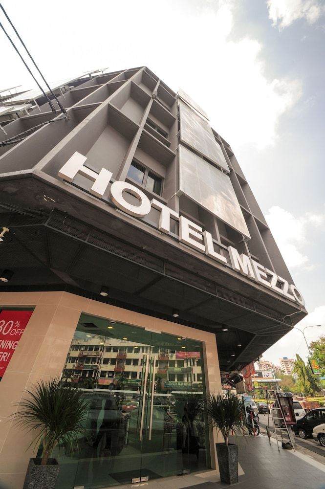 undefined Hotel Mezzo 6