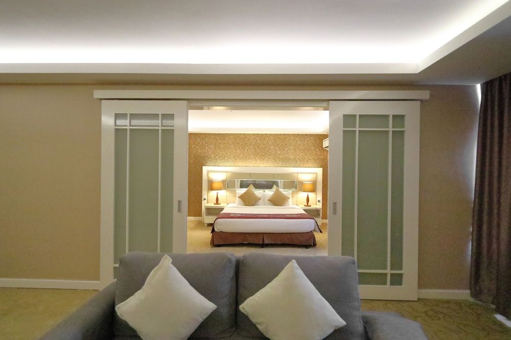 The Guest Hotel & Spa Executive Suite, 1 King Bed with Sofa bed