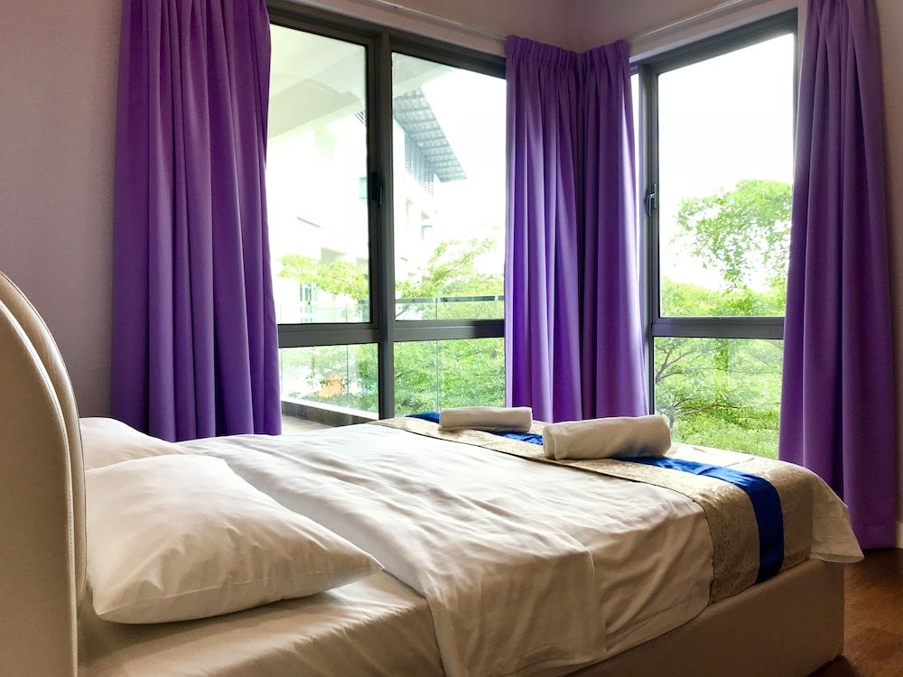 Premium Apartment, 3 Bedrooms, Balcony, City View