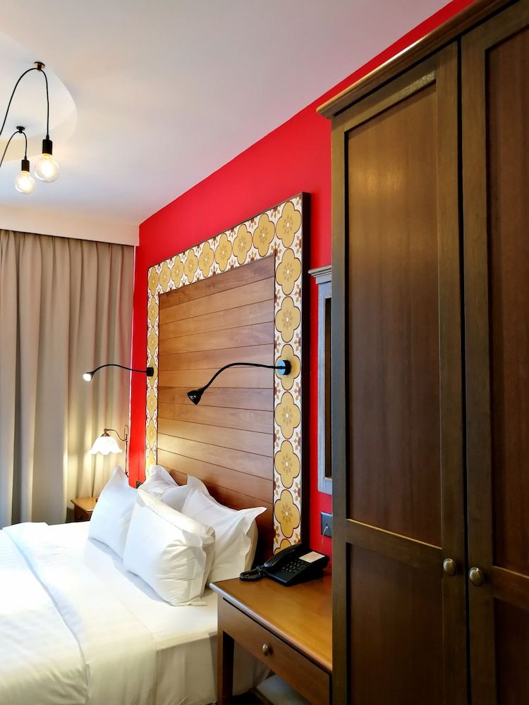 The Granite Luxury Hotel The Baroque Suite 2