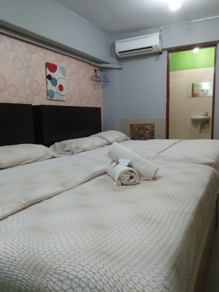 undefined Hotel Pudu 88 8