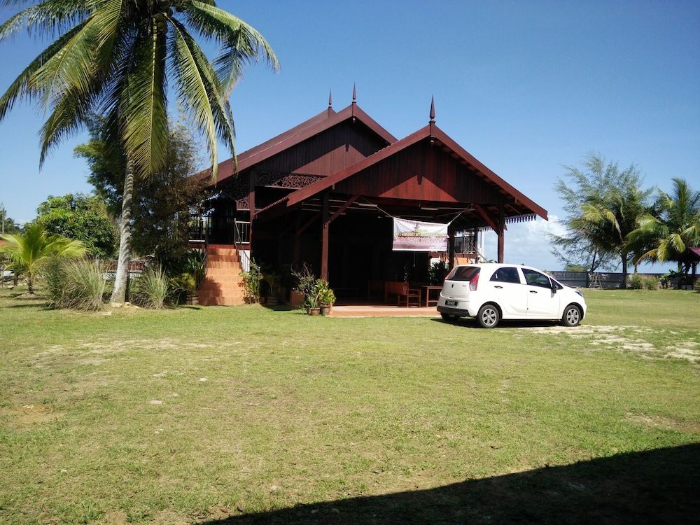 Bayu Beach Penarek