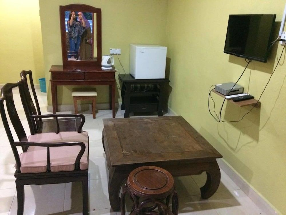 Bohok Guest House Family Room 4