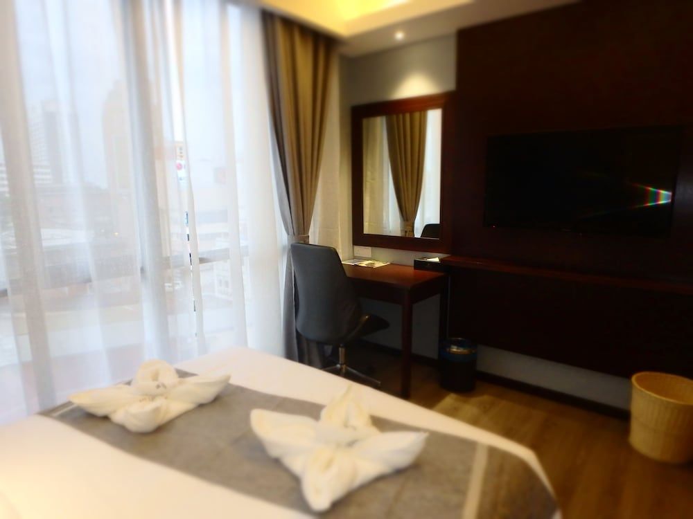 Meritin Hotel Family Room, 2 Queen Beds 2