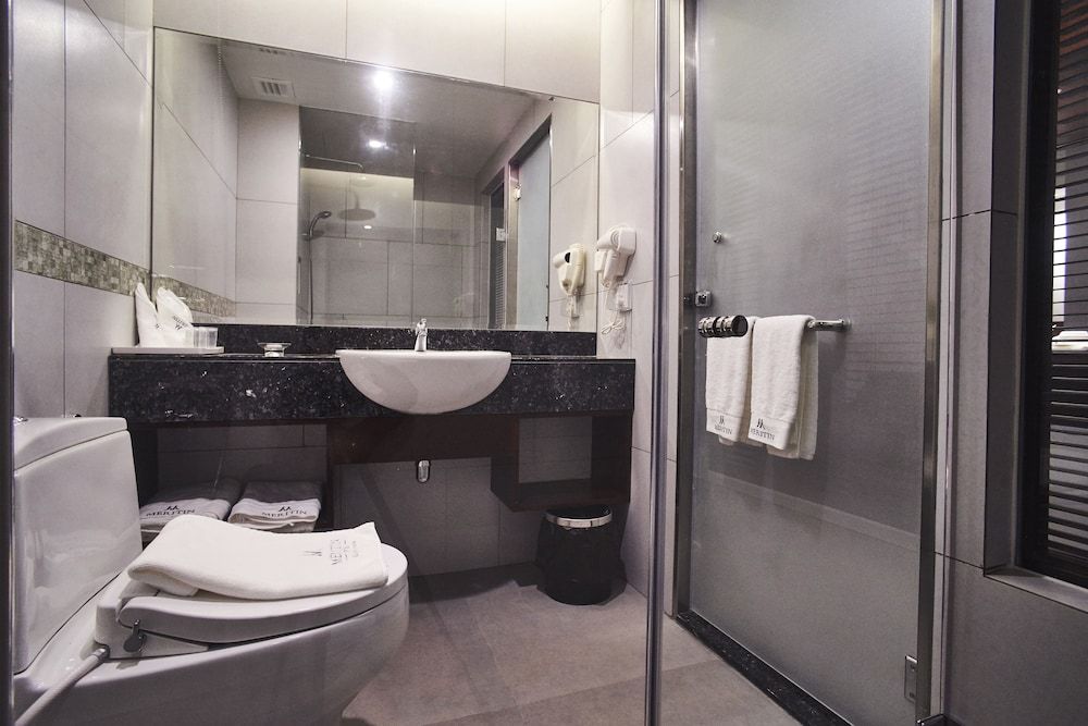 Meritin Hotel Standard Double Room, 1 Queen Bed (No Window) 3