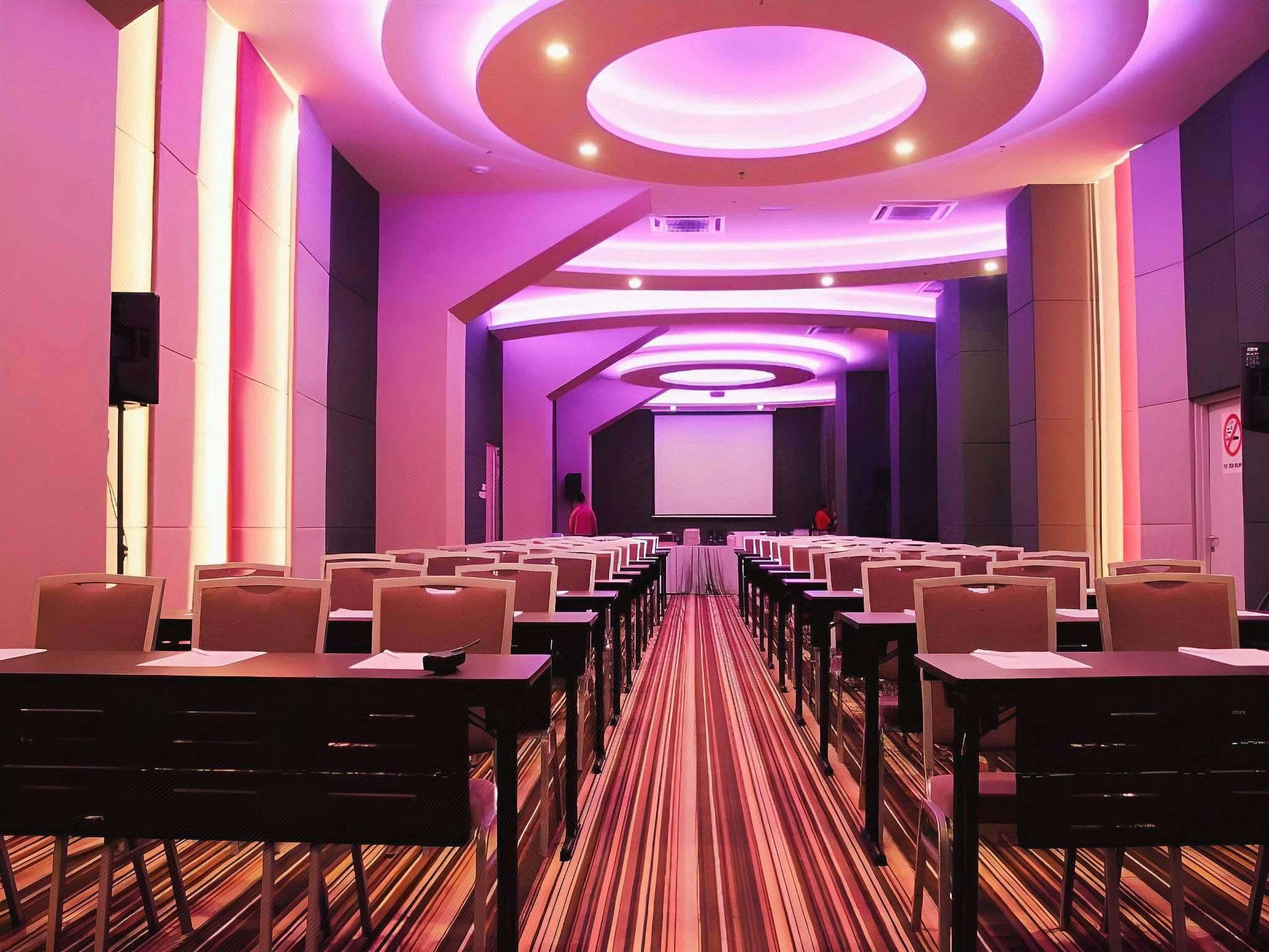 5711661f14d0220975ae54f3aaa1eba0