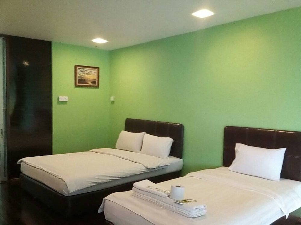 J Residence Superior Triple room 6