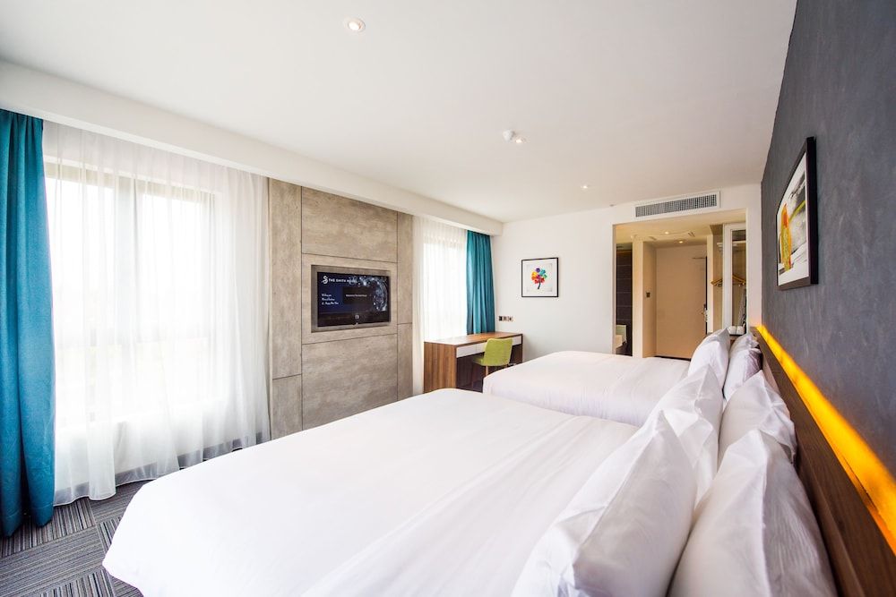 undefined The Smith House 9