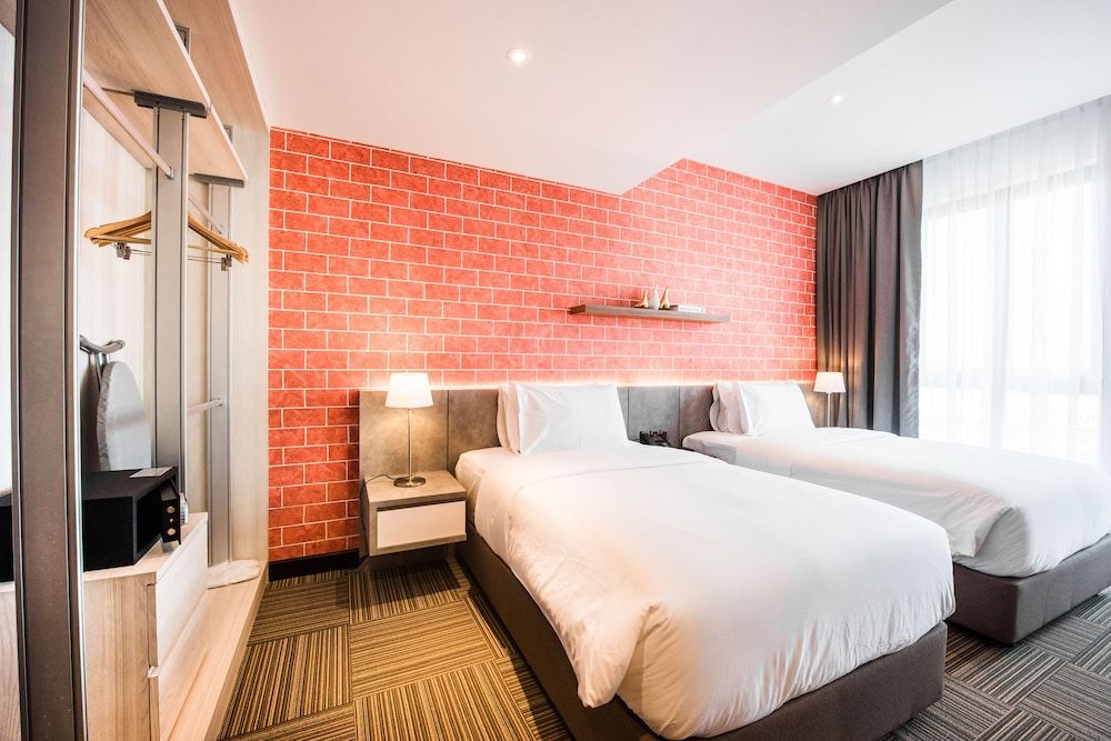 The Smith House Artist Twin Room