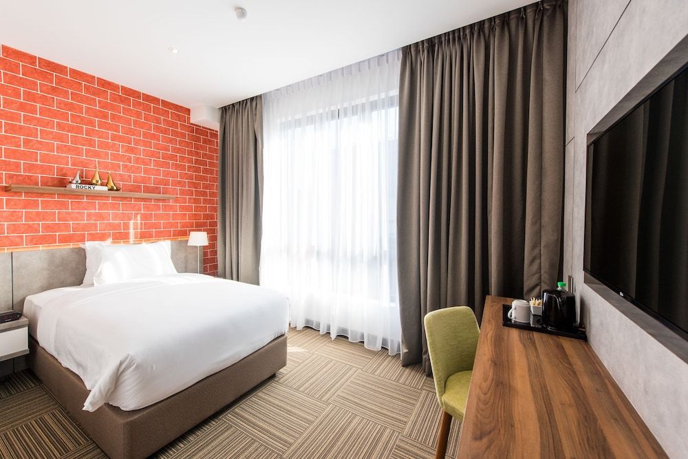 The Smith House Artist King Room