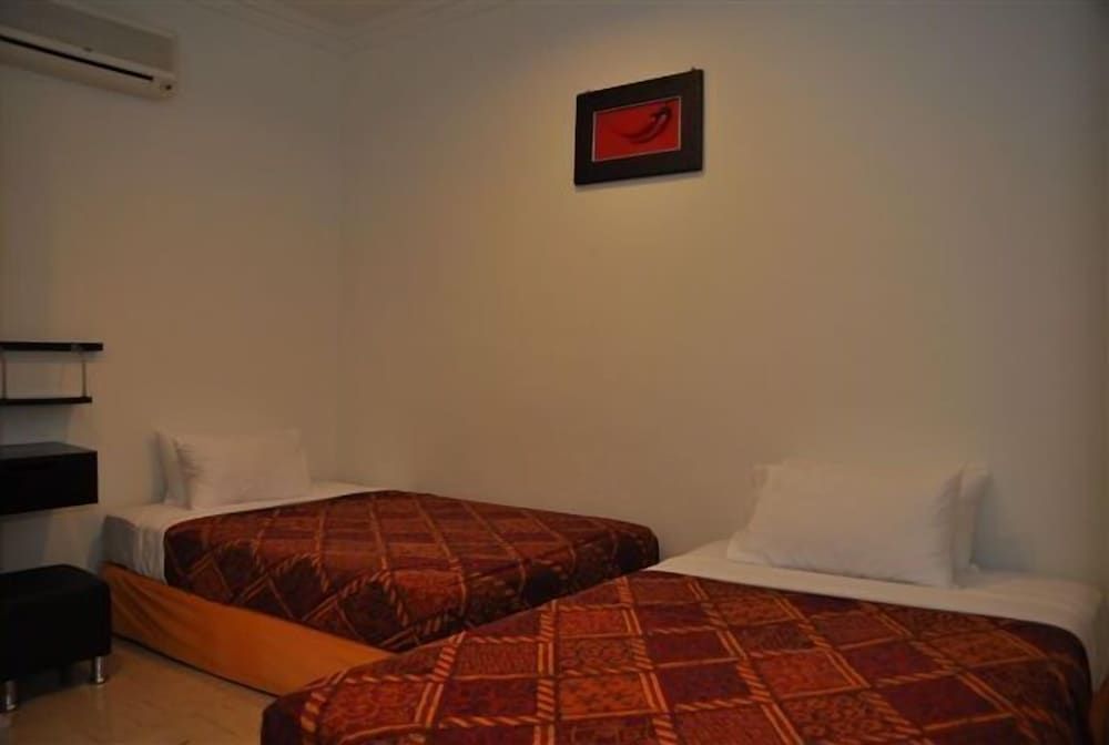 Old Budget Hotel Twin Deluxe 3