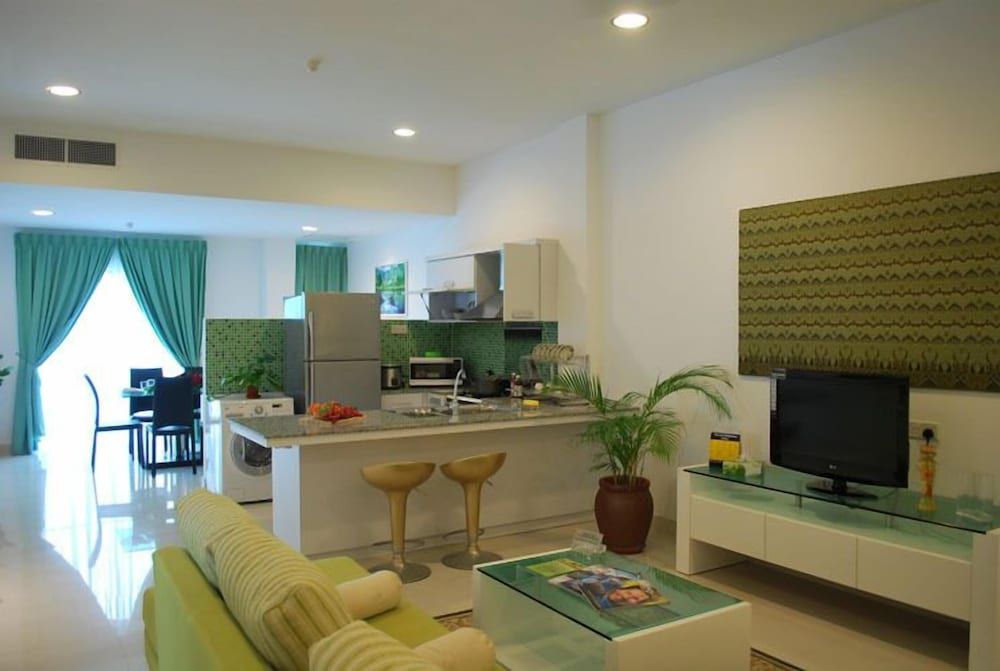 Mciti Suites 2 Bedroom Apartment - 1 King & 1 Single Bed 2