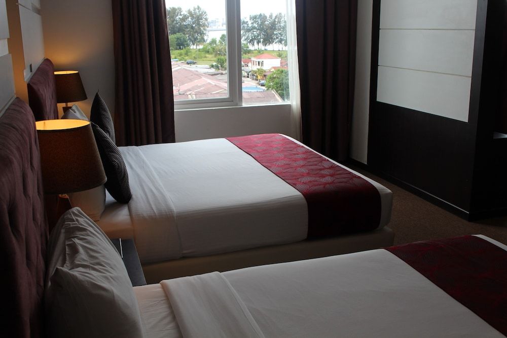 Paradise Spa Hotel Deluxe Twin Room 3