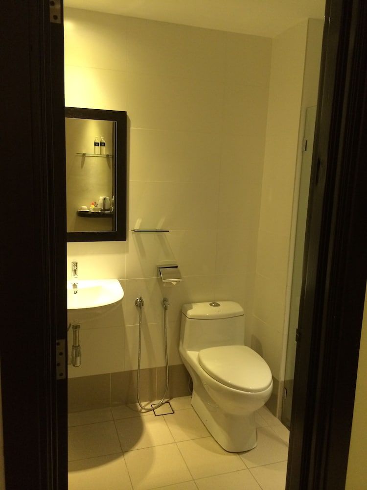 Paradise Spa Hotel Deluxe Twin Room 8