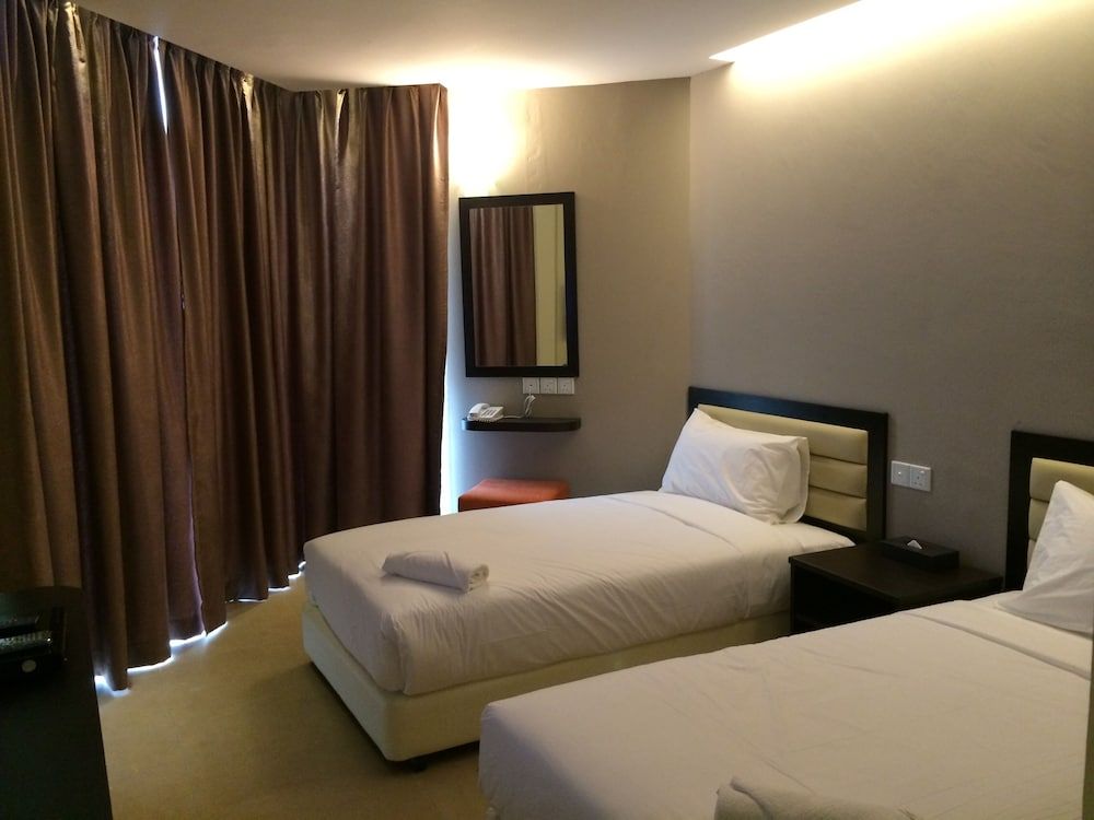 Paradise Spa Hotel Deluxe Twin Room