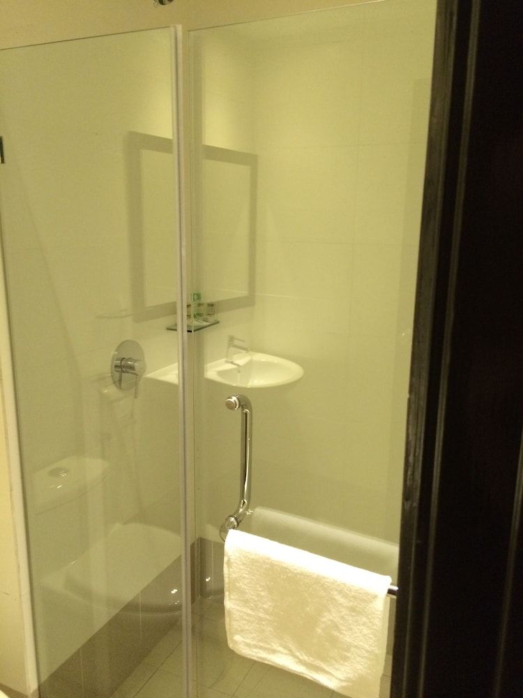 Paradise Spa Hotel Family Room 3