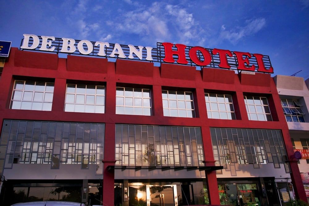 undefined De Botani Hotel