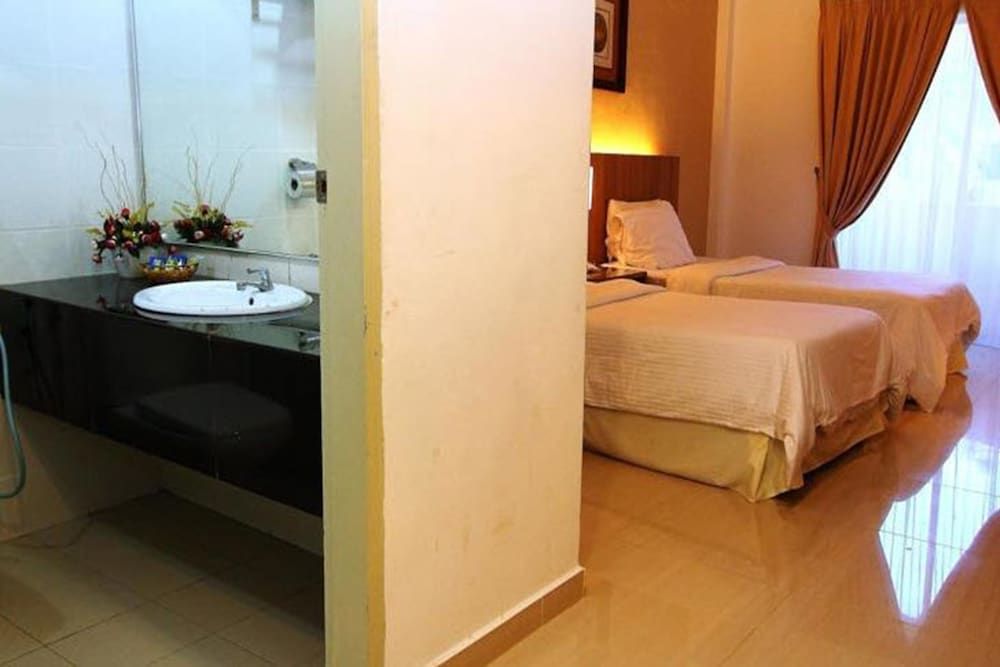 Rompin Beach Resorts Chalet, Sea View 7