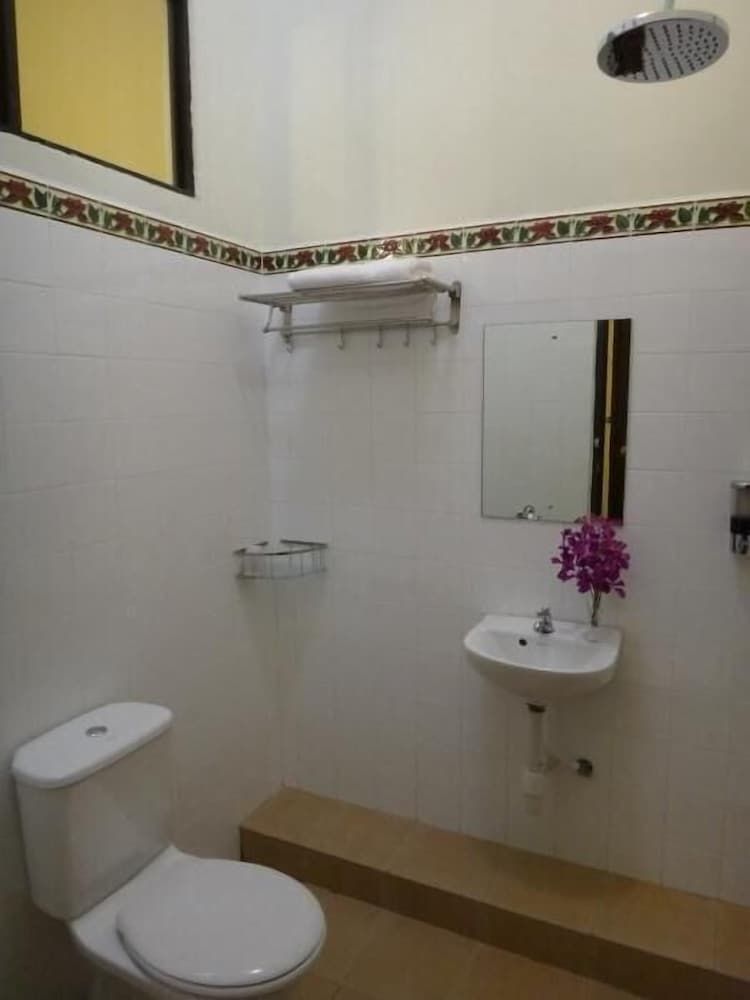 Betel Nut Lodge - Adult Only Twin Room 4