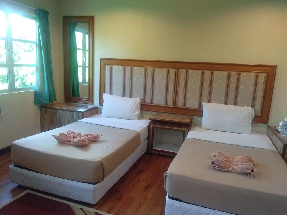 Arwana Inn Family Executive 7