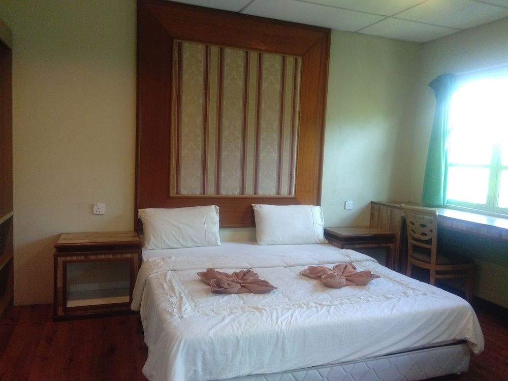 Arwana Inn Family Executive 5