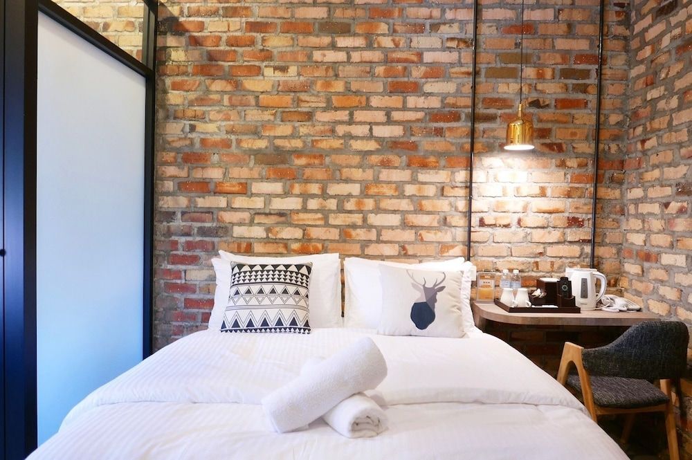 undefined MIL Design Hotel 3