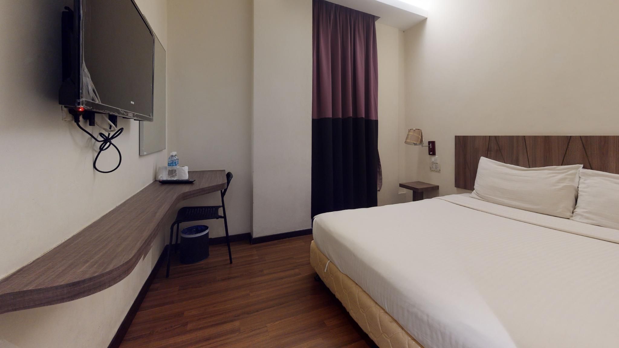 9 Square Hotel - Bangi Twin Room 3