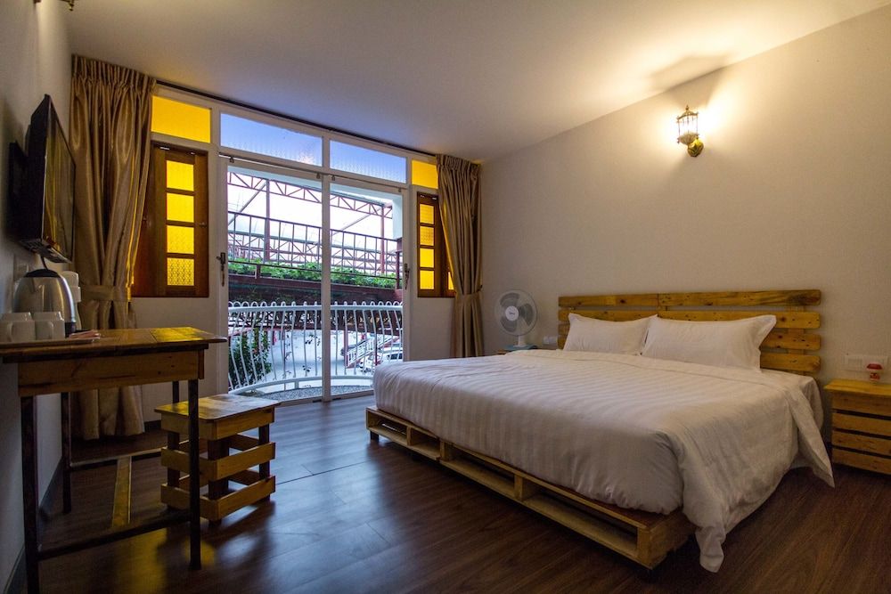 Kea Garden Guesthouse Deluxe Room, 1 King Bed, Balcony 2