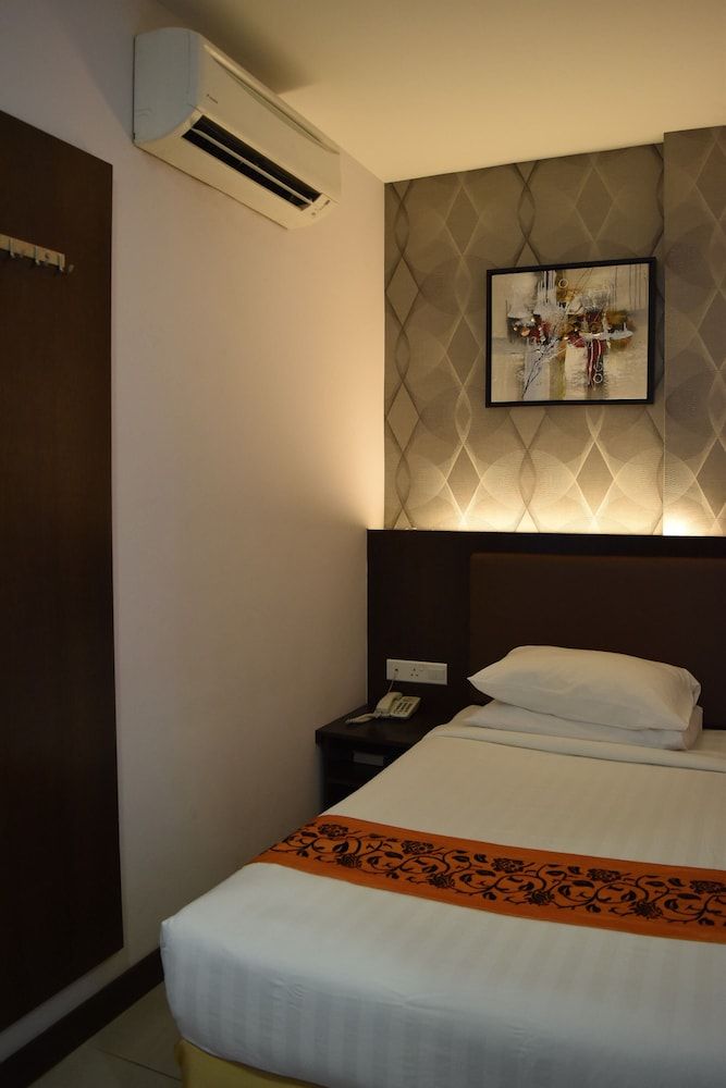 undefined Sunrise Hotel 7