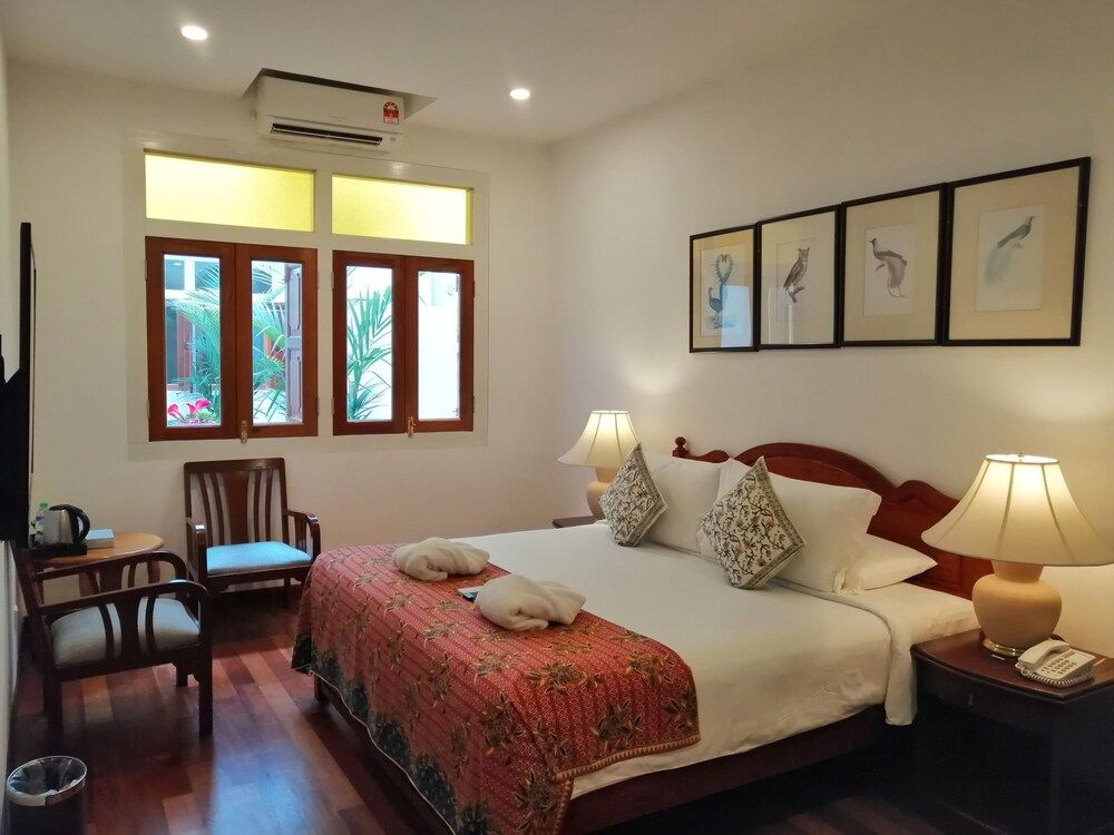 undefined Heeren Straits Hotel 7