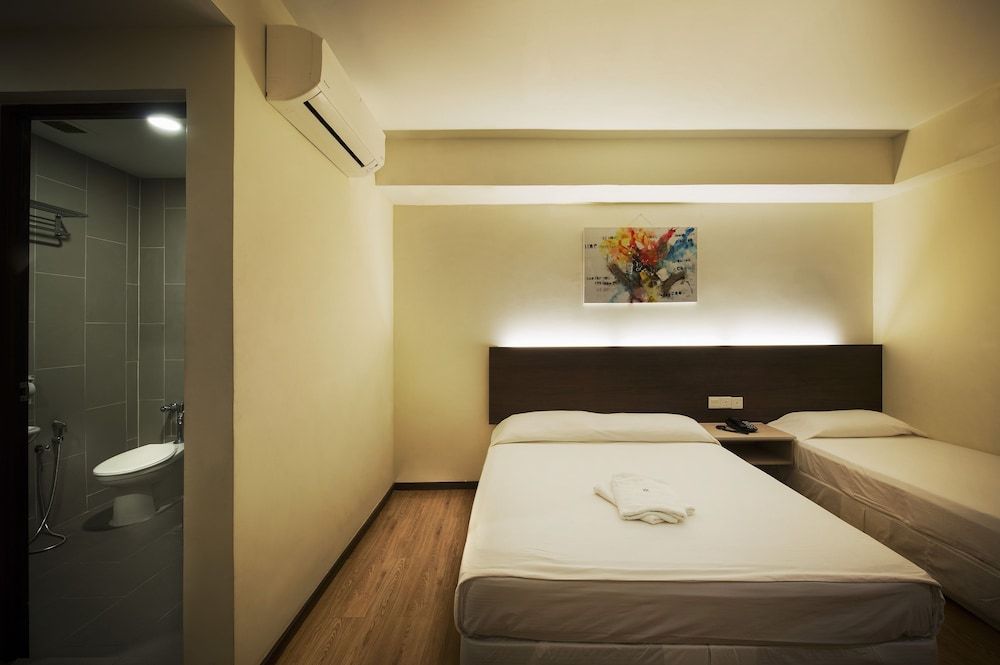 Panmour Villa Hotel Superior Triple Room, No Windows 2