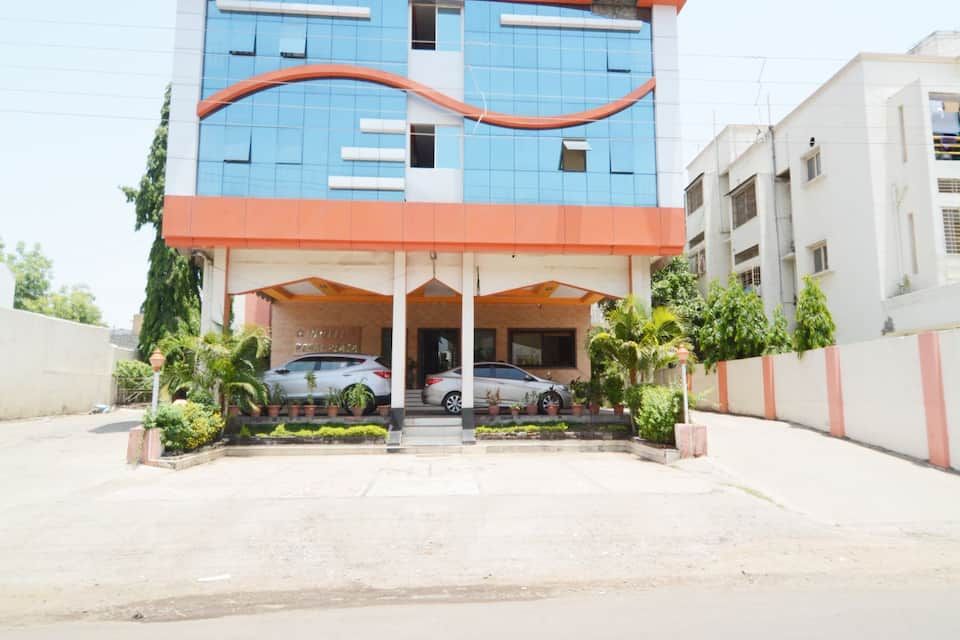 undefined Hotel Regal Plaza 9