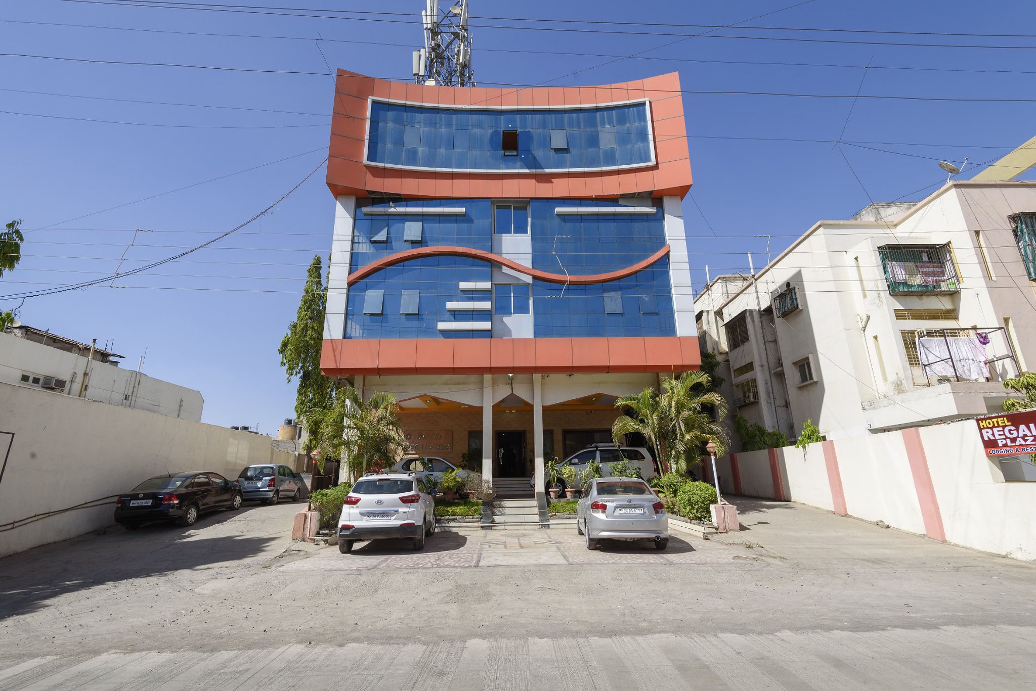 undefined Hotel Regal Plaza 8