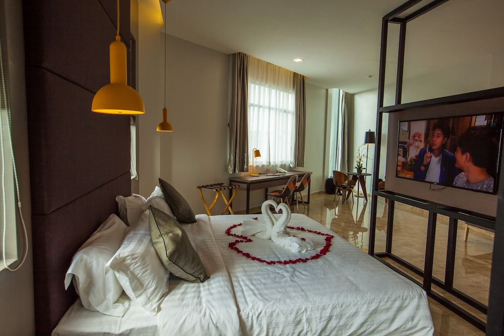 undefined Bzz Hotel 3