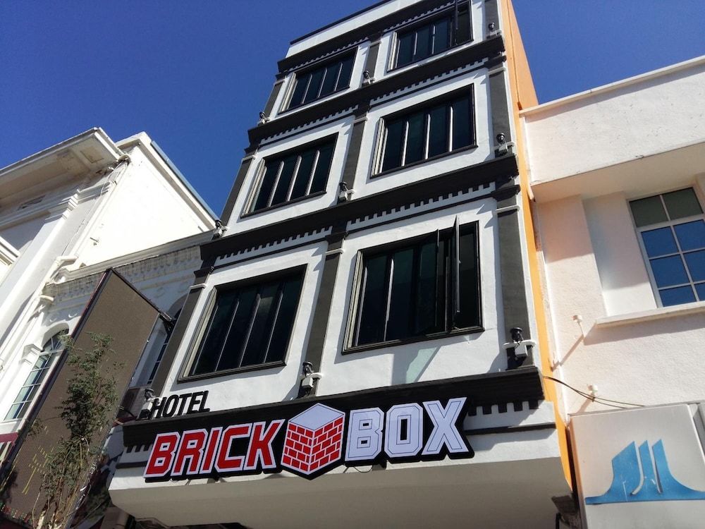 undefined Brick Box Hotel 3