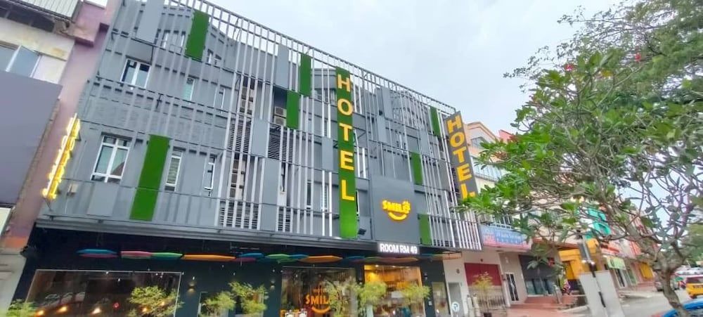 undefined Smile Hotel Wangsa Maju