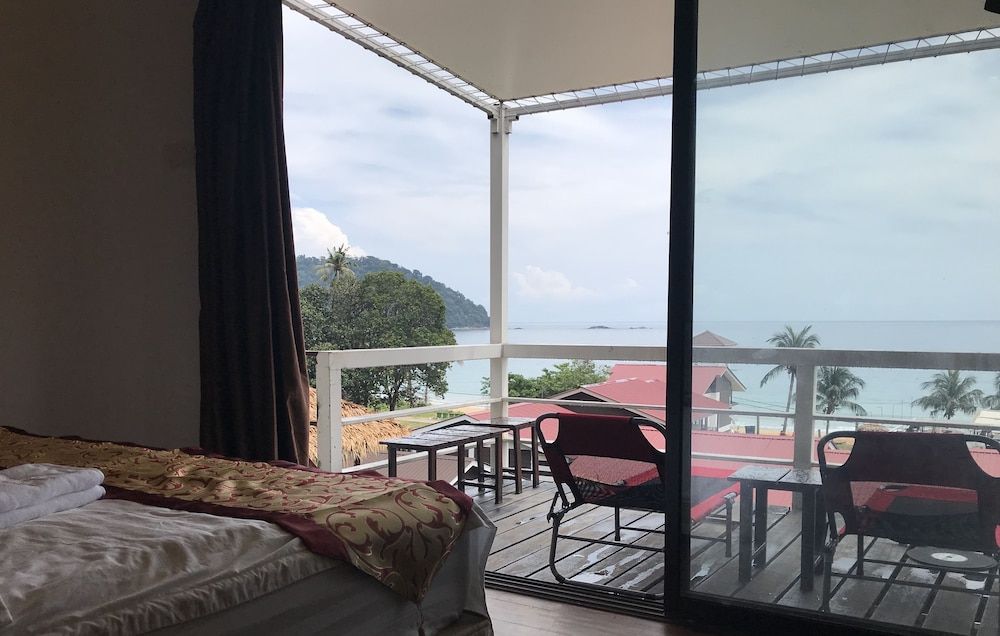 The Barat Tioman Beach Resort Villa, Sea View 5
