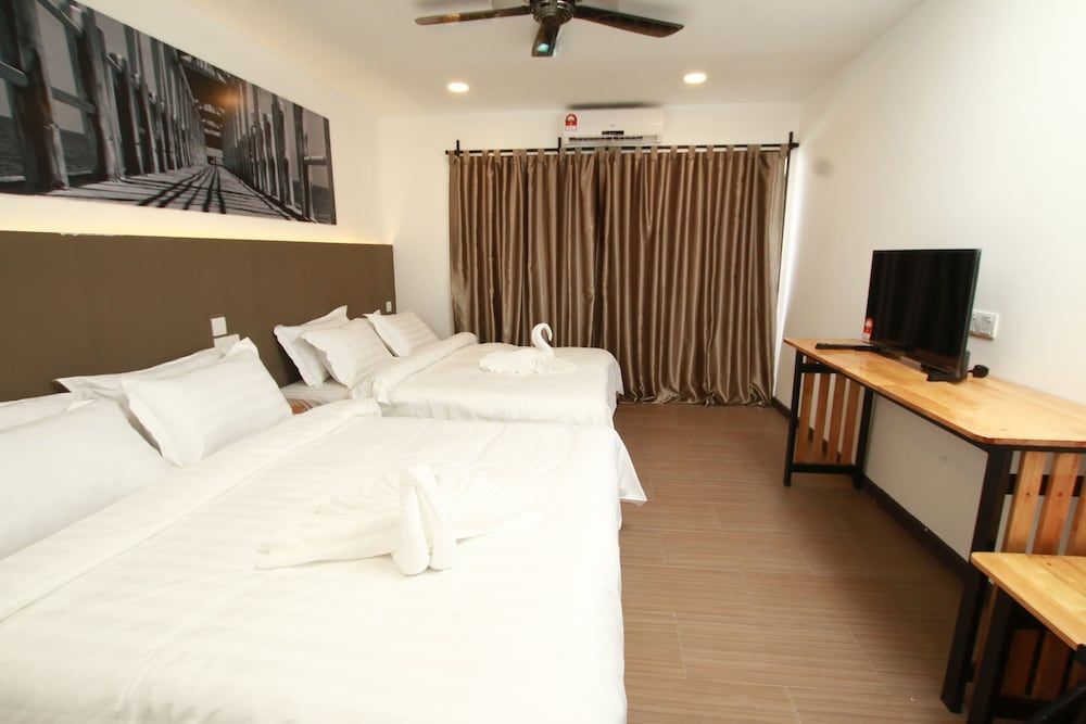 Deluxe Family Room