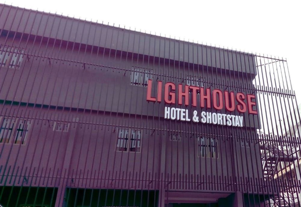 undefined LightHouse Hotel & ShortStay 5