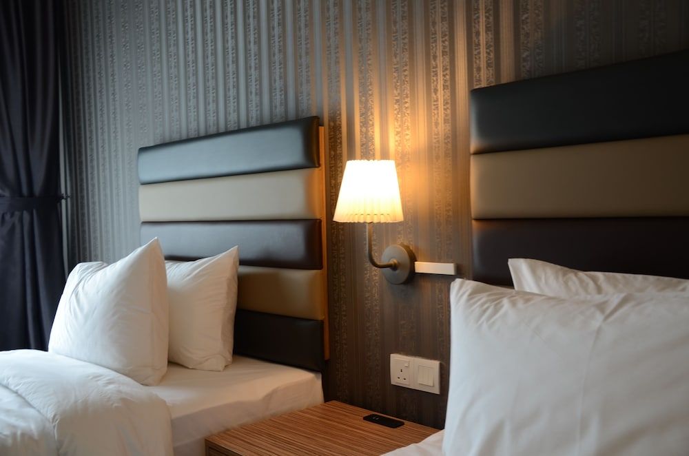 SEM9 Senai ''Formerly Known as Perth Hotel" S9 Classic Triple 4