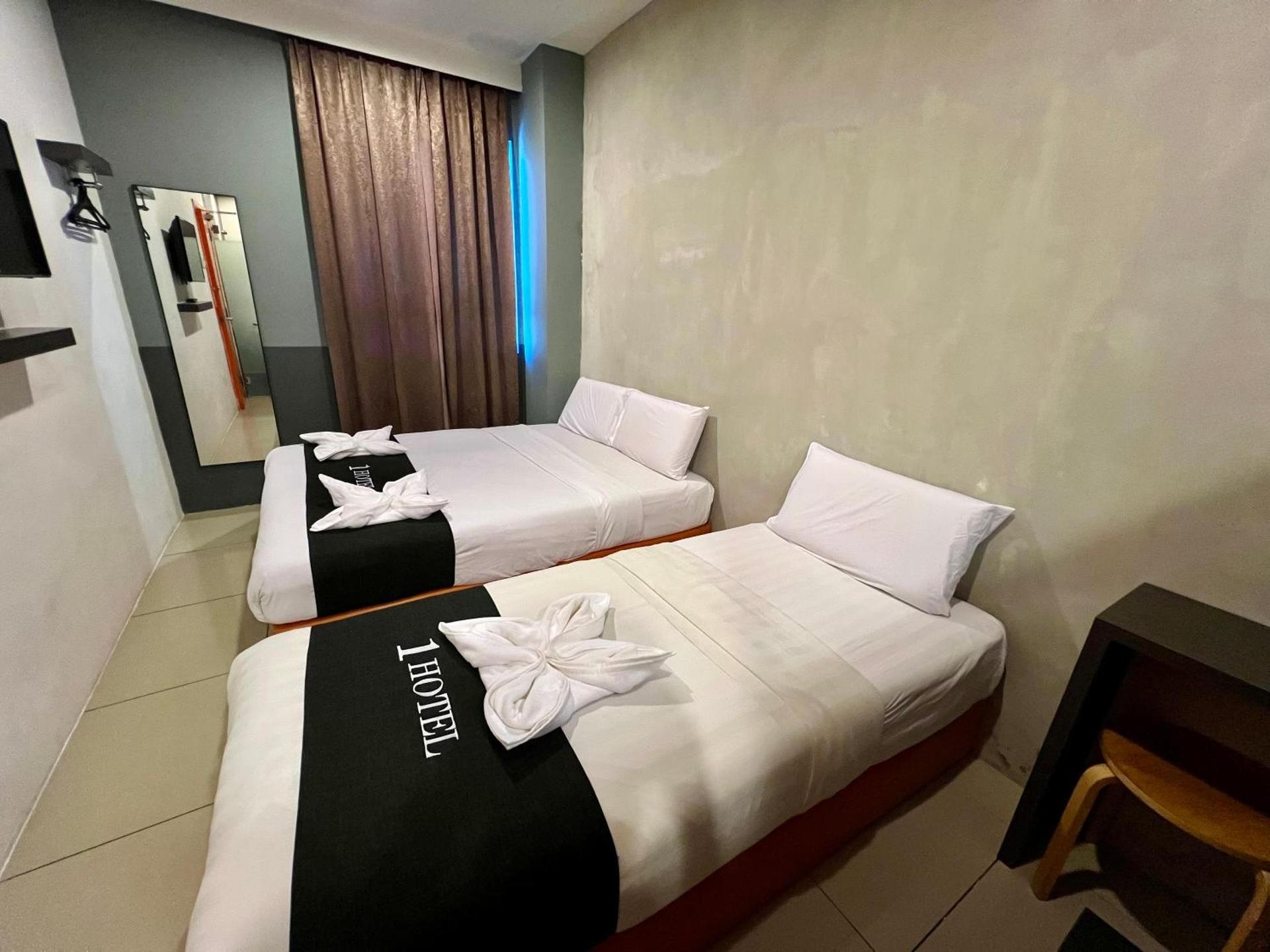 undefined 1 Hotel Taman Connaught 7