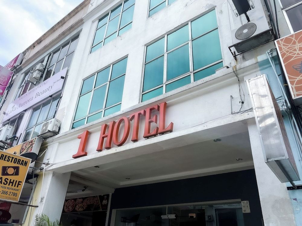 undefined 1 Hotel Taman Connaught 4