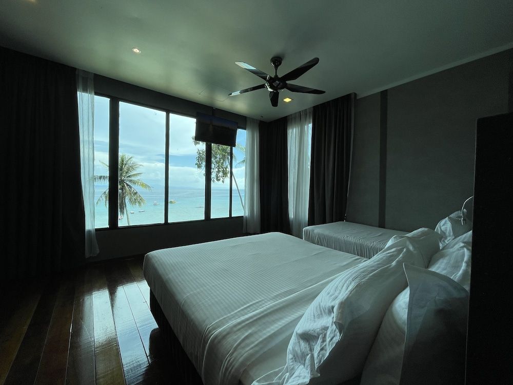 Alunan Resort Family Suite, 2 Bedrooms, Sea View 2