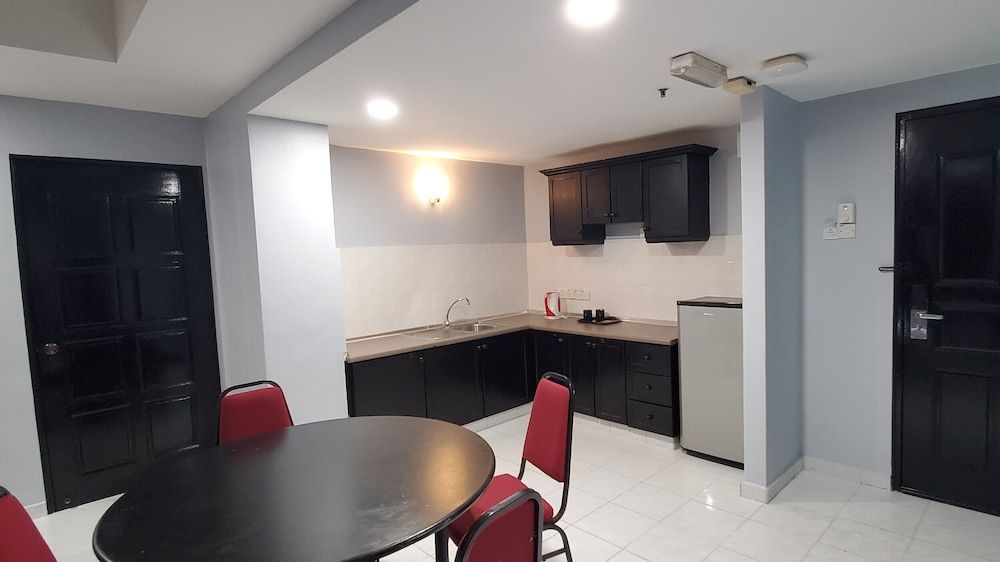 undefined Leisure Cove Hotel & Apartments 6