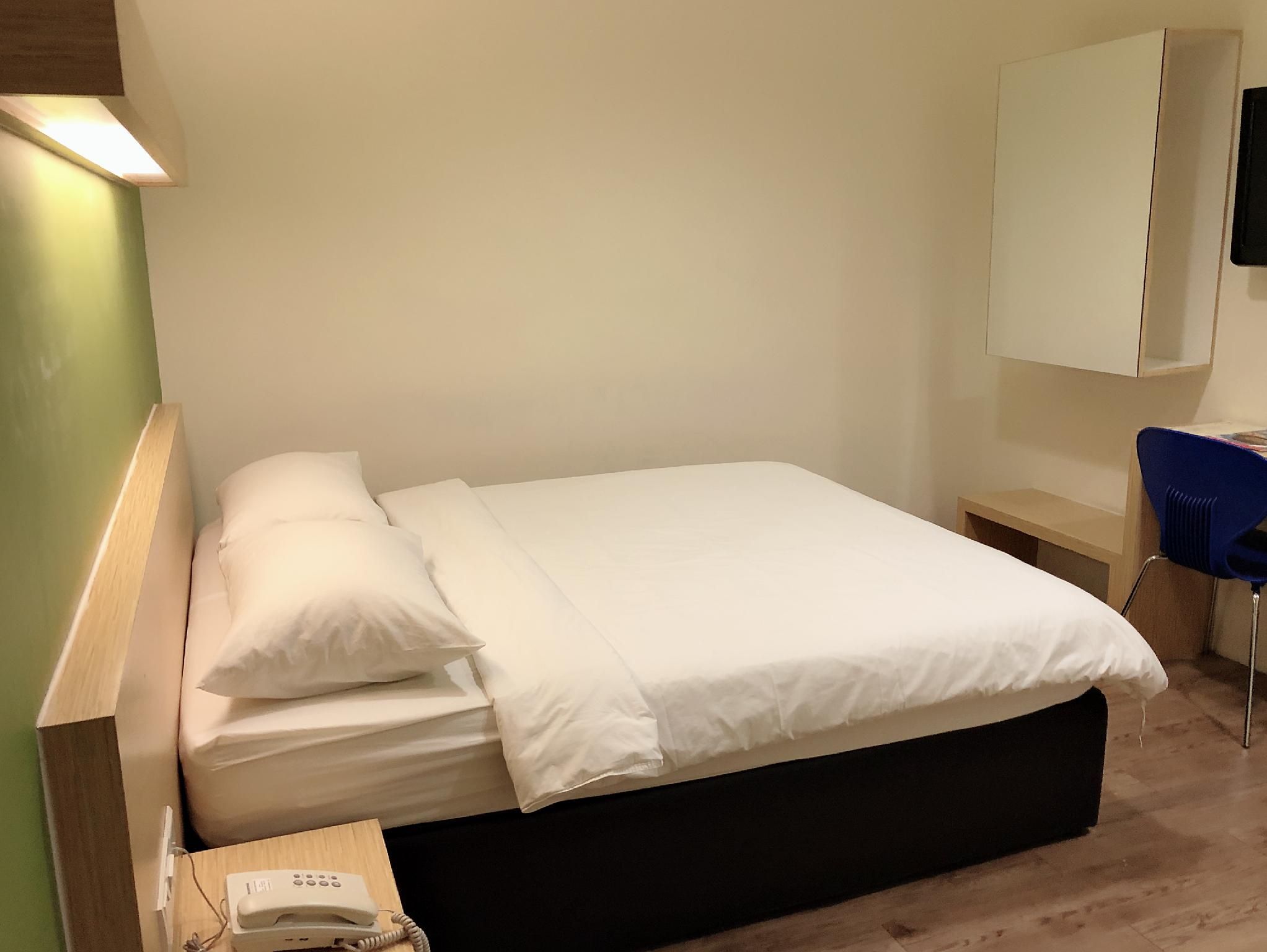 Standard Queen - No Window