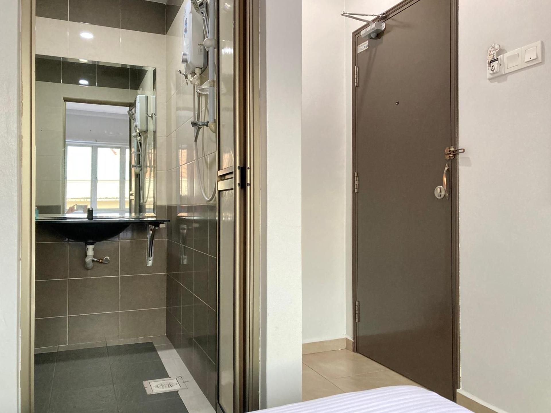 CK Hotel Superior Double Room 6