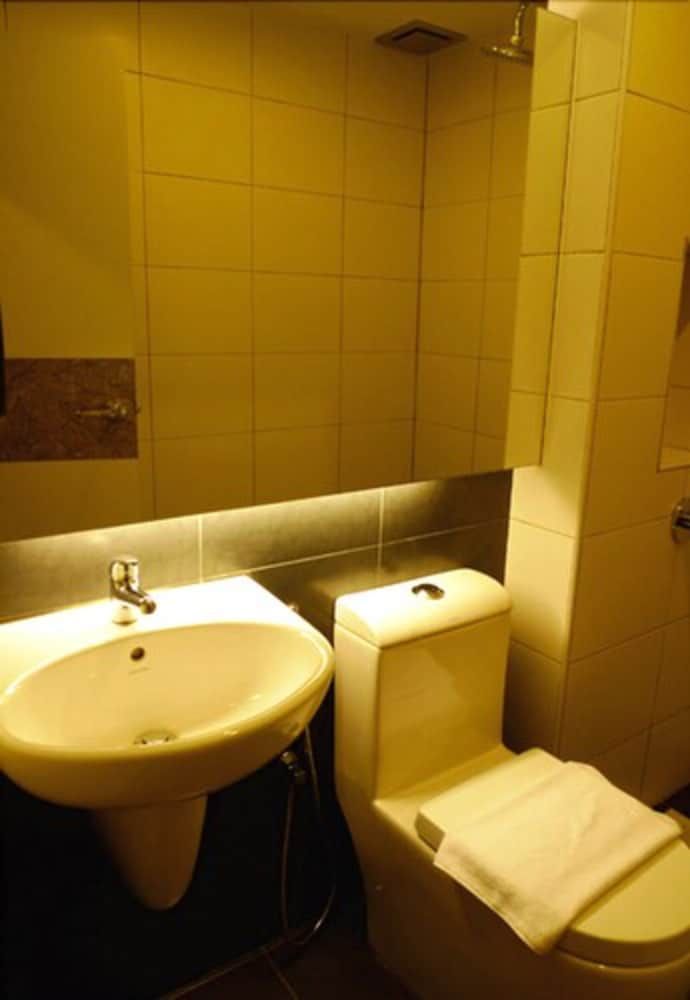 undefined Hotel Austin Paradise - Mount Austin 3