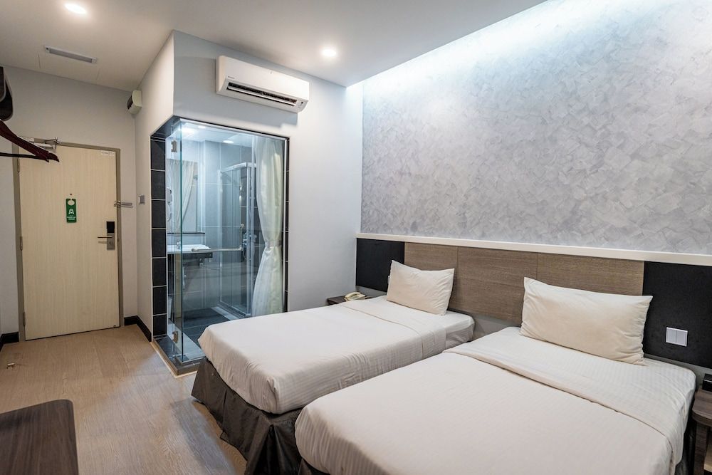 undefined Indra Hotel 8